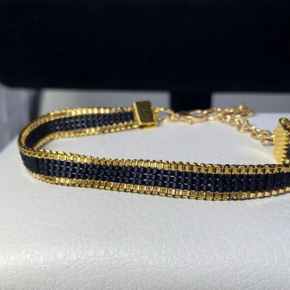 Black and Gold Stripe loom-beaded bracelet - Picture 3 of 6